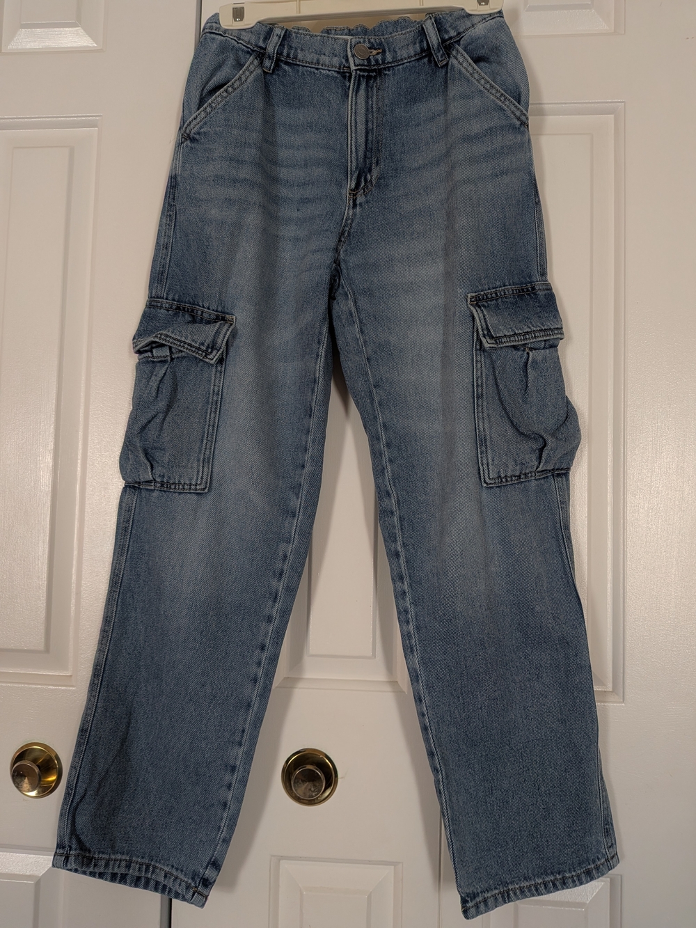Zara Light Wash Denim Jeans with Button Closure